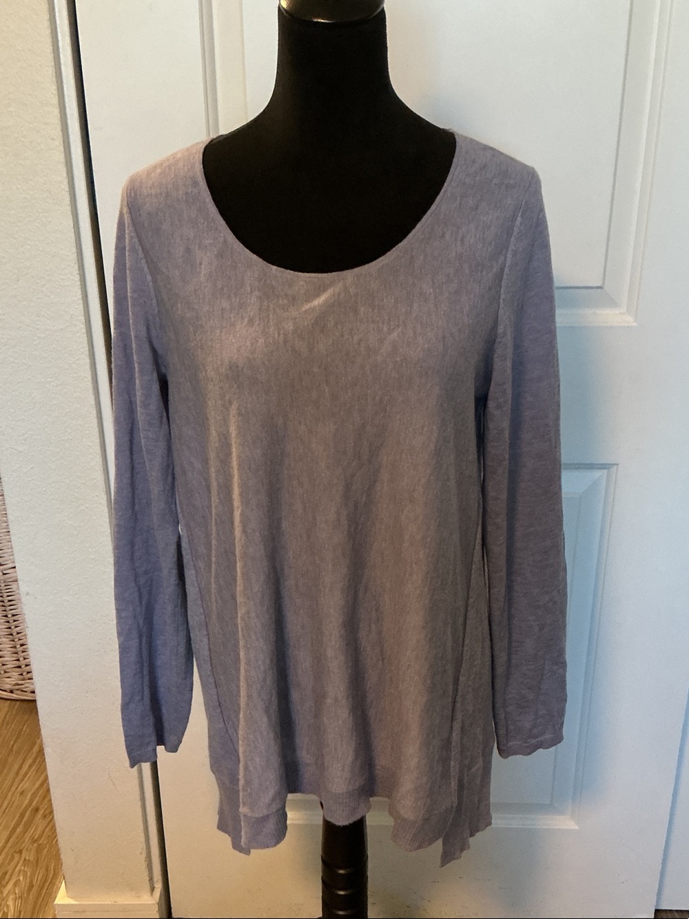 Eileen Fisher Relaxed Scoop Neck Long Sleeve Top in Blue Sweater M/L